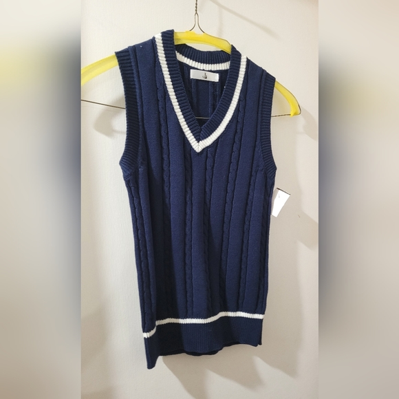 💥NWOT JF Youth Vest - Picture 1 of 7